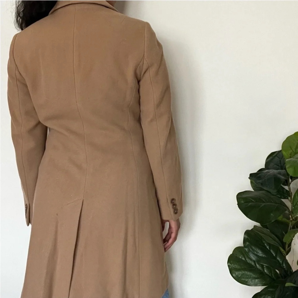 Banana Republic Tan Trench Coat - Picture 16 of 16